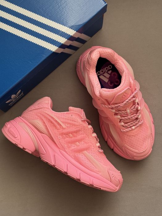 ТОП Жіночі кросівки Pharrell's Adidas Jellyfish Pink Moon рожеві