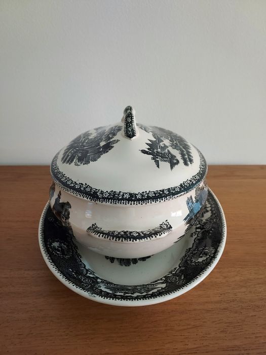 Terrina + Travessa Porcelana Sacavém Estátua