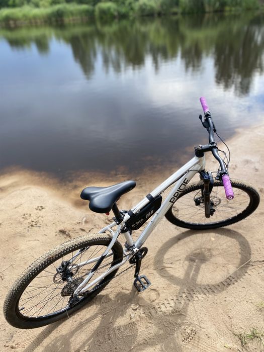 Pride marvel 7.3 , sram level  , rock shox judy