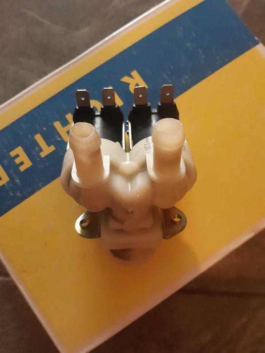 Elektrozawór do pralki dwudrożny E-00/217 Elektro zawór Indesit