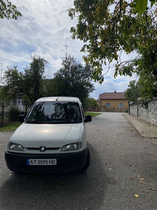 В Продажі Пежо Партнер