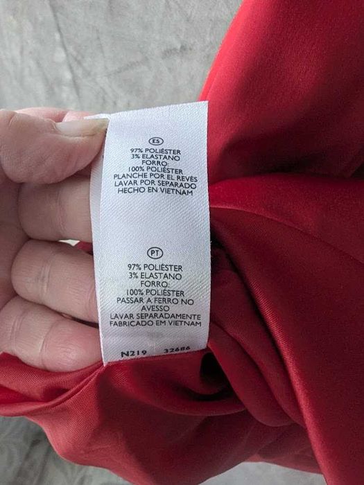 Vestido vermelho de festa sem alças. Tamanho UK 12 / EU 40–42 / M–L.