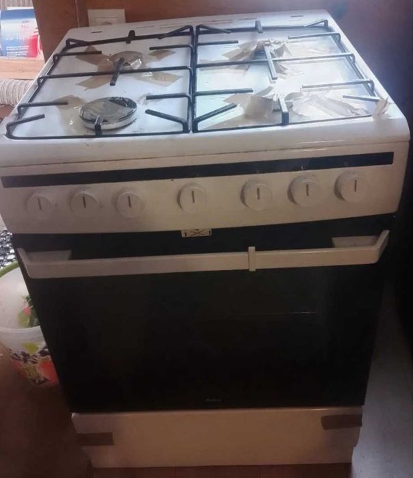 Kuchenka gazowo elektryczna