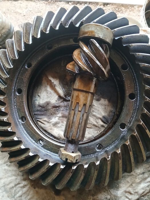 Новый деферинцеал заднего моста моста в сборе газ 52-53 планитар