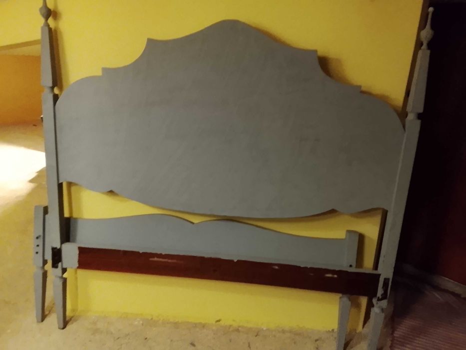 Cama de solteiro 1.10 cm