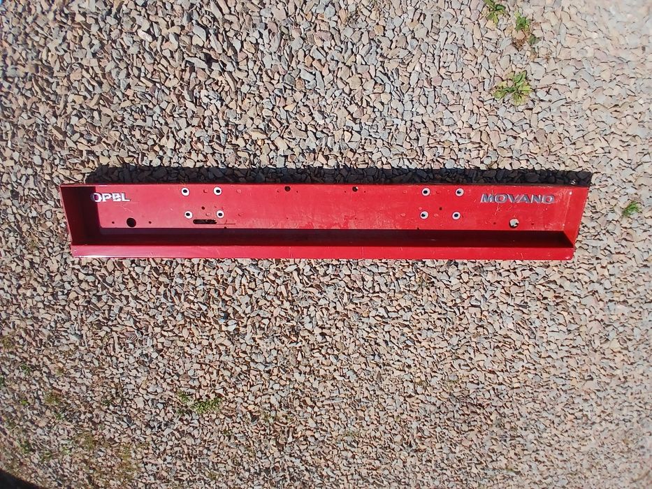 Zderzak tylni belka tył Renault Master III IV V Movano kolor czerwony