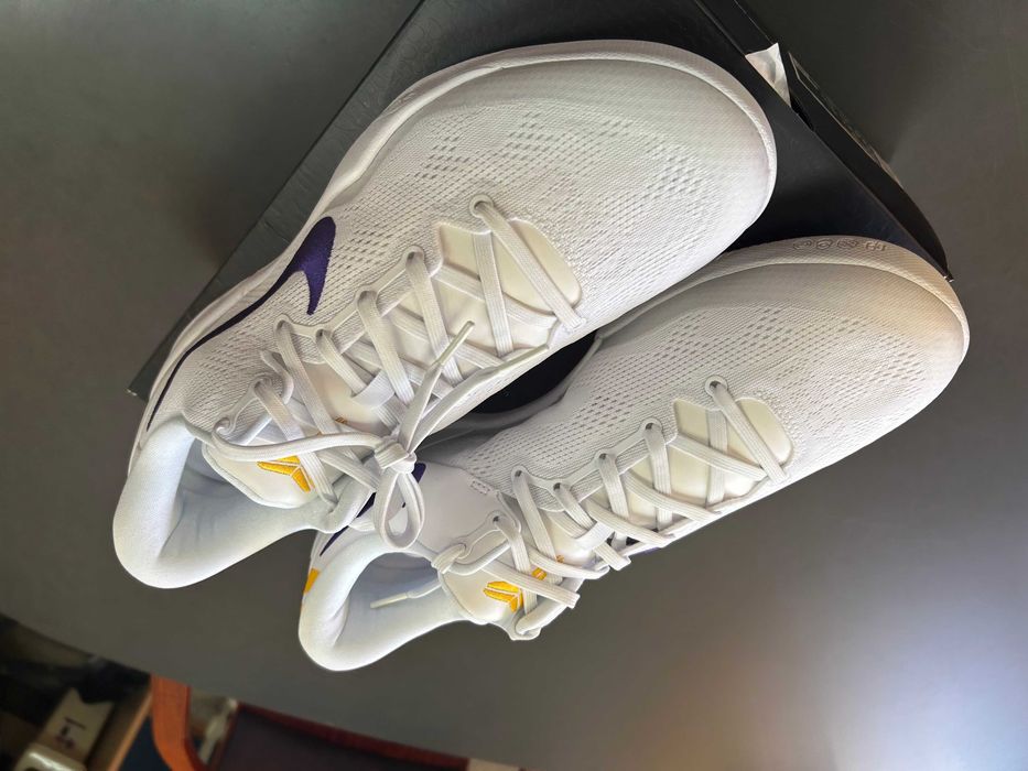 Kobe 8 Protro White and Court Purple Lakers