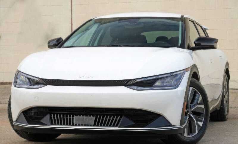 2024 Kia EV6 Light