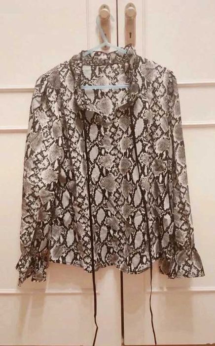 Blusa  da Stradivarius