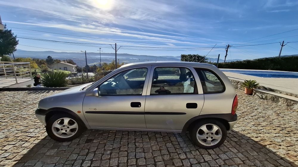 Opel Corsa B 1.2 16V (edição 100anos Opel)