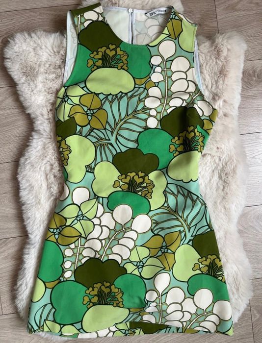 Sukienka mini ZARA retro wzór w kwiaty zielona rozmiar M