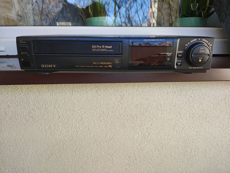 Magnetowid VHS Sony