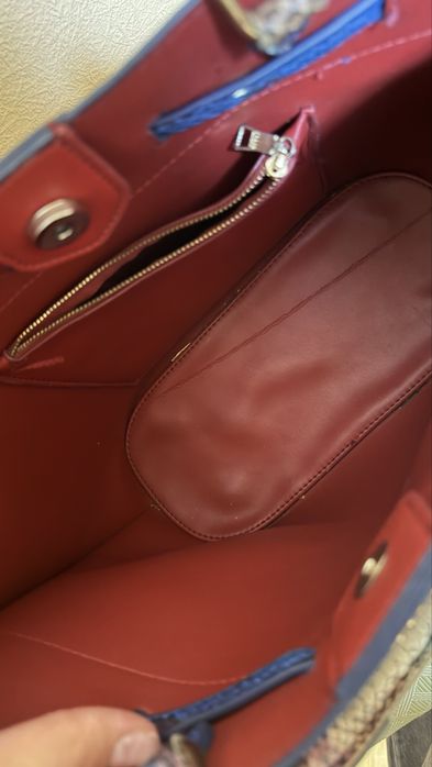 Жіноча сумка Prada