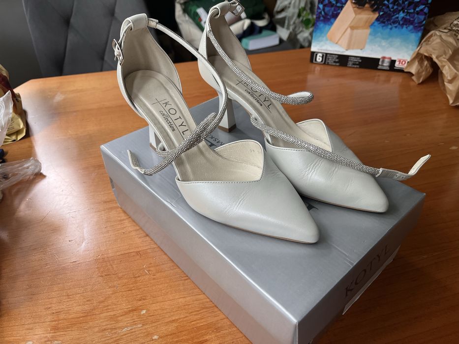 Buty Kotyl Ślubne model 3713 bialy perla  r. 37
