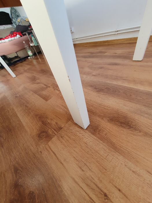 Stół biały lakierowany regulowany