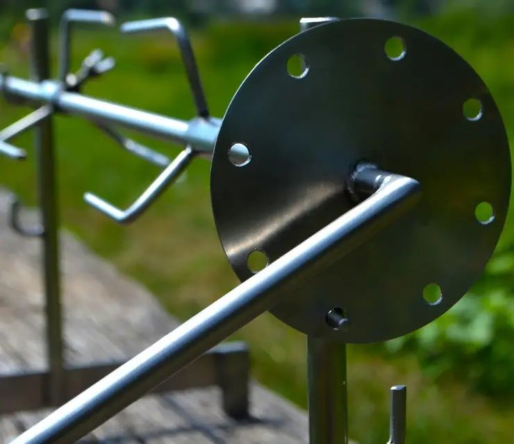 Вертель ручний на мангал