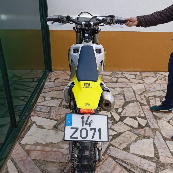 Husqvarna FE 350