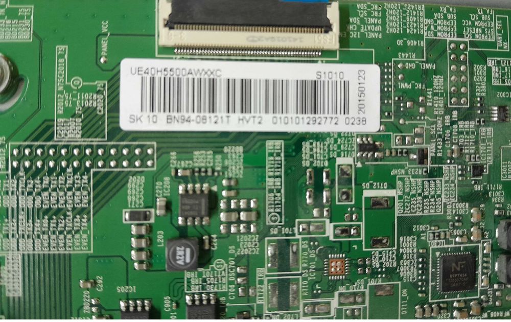 Televisão Samsung UE40H5500AW vendo as peças