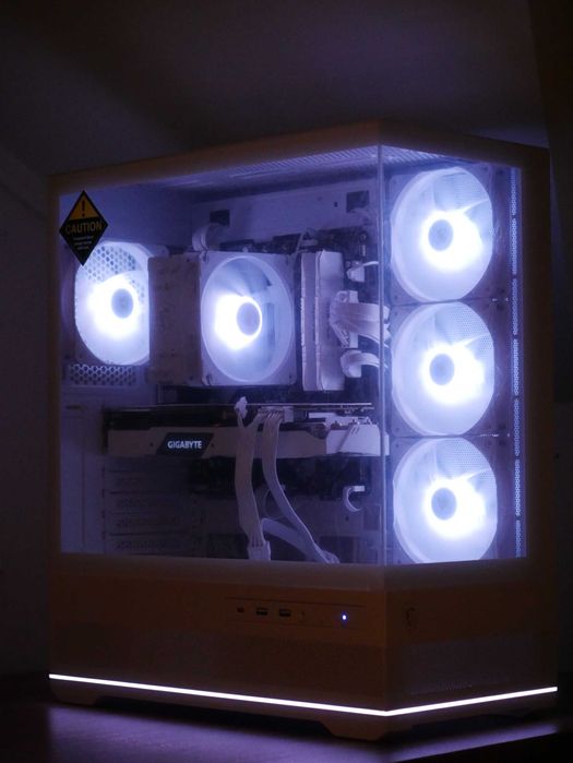 OKAZJA - Komputer gamingowy – Ryzen 5 / RTX / 16GB / Biały zestaw ARGB