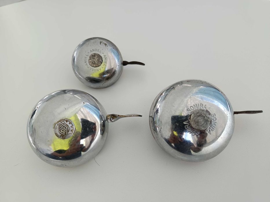 Campainhas bicicleta antigas e em bom estado