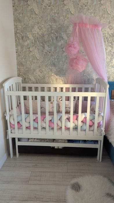 Ліжечко ,балдахін,постіль,бортики ,кокон