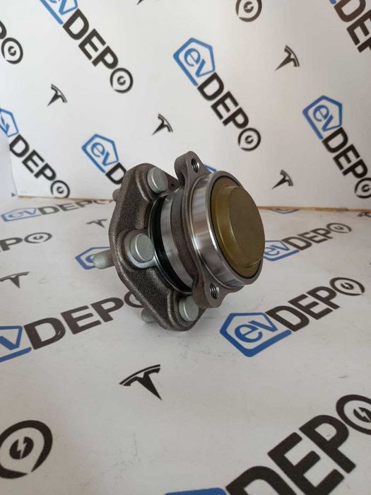 Маточина (ступиця) передня МОНОпривідна Tesla model 3 / MY