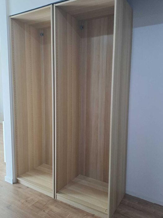 Estruturas / Interior Roupeiros Pax