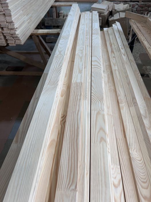 Плінтус підлоговий зрощений