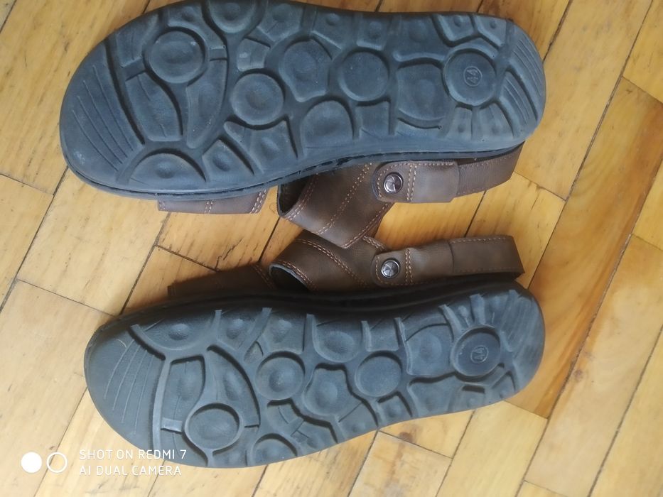 Босоніжки 43 роз.