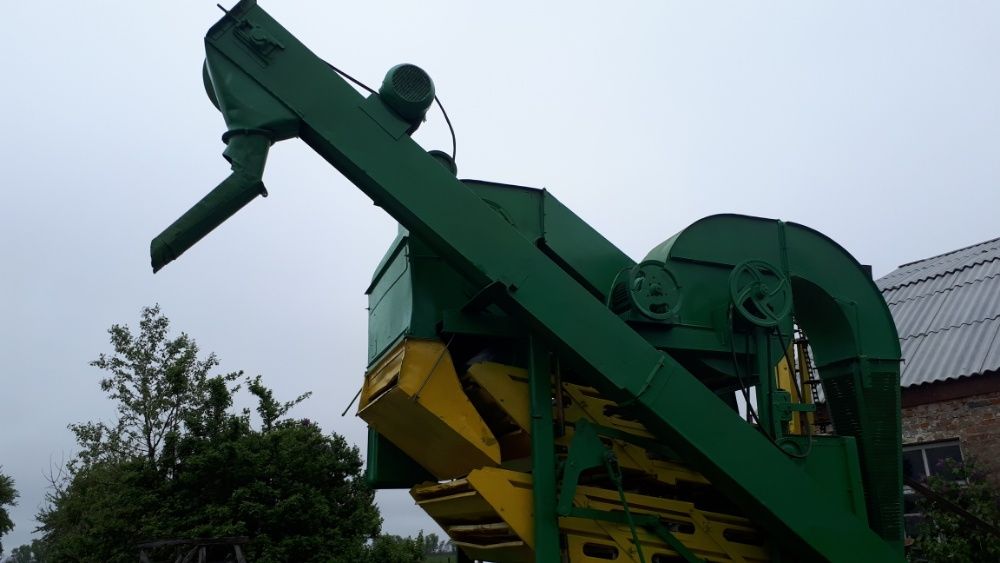 Продам овс-25,зерноочистна машина,очісник вороху,віялка.