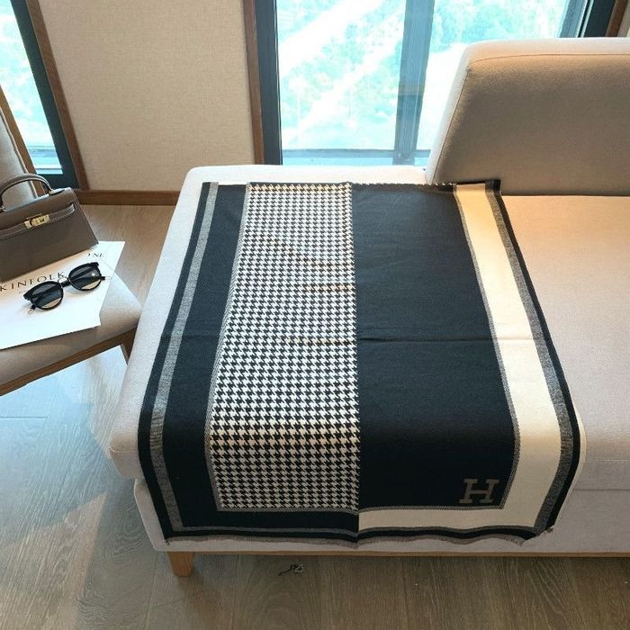 Stylowy szalik damski - klasyczny wzór