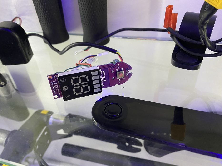 Запчасти на электросамокат   Crosser e9 max