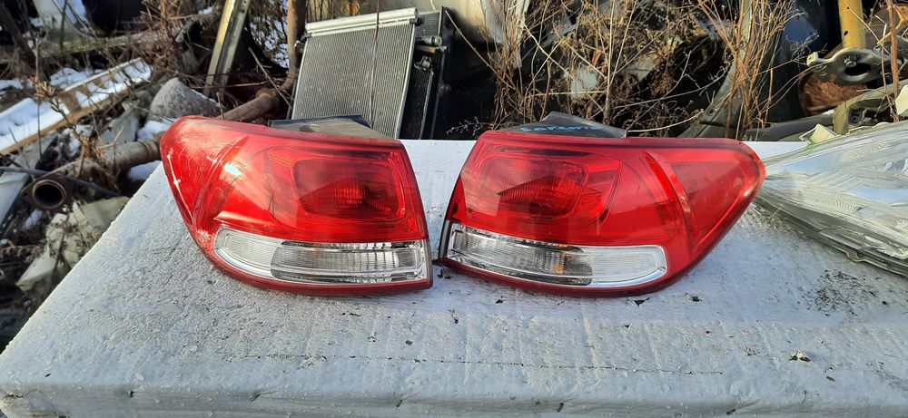 Фонарь задній Kia Sorento стоп задний фара задняя Ліхтар Соренто Киа