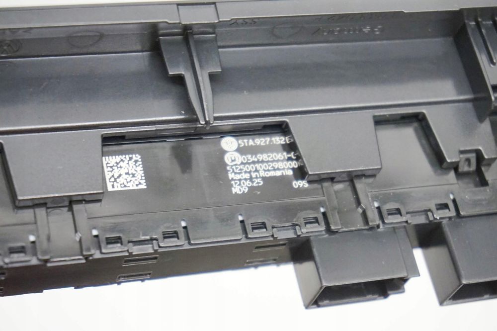 ramka panelu klimatyzacji vw touran ii 5ta 25r 5tb863042f 5ta927132b
