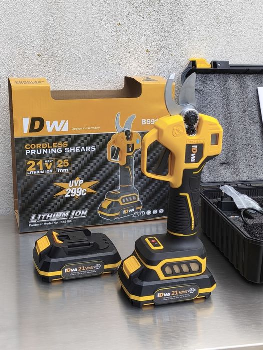 Tesoura de Poda eléctrica a bateria com 25mm ponta e bateria 21V DW