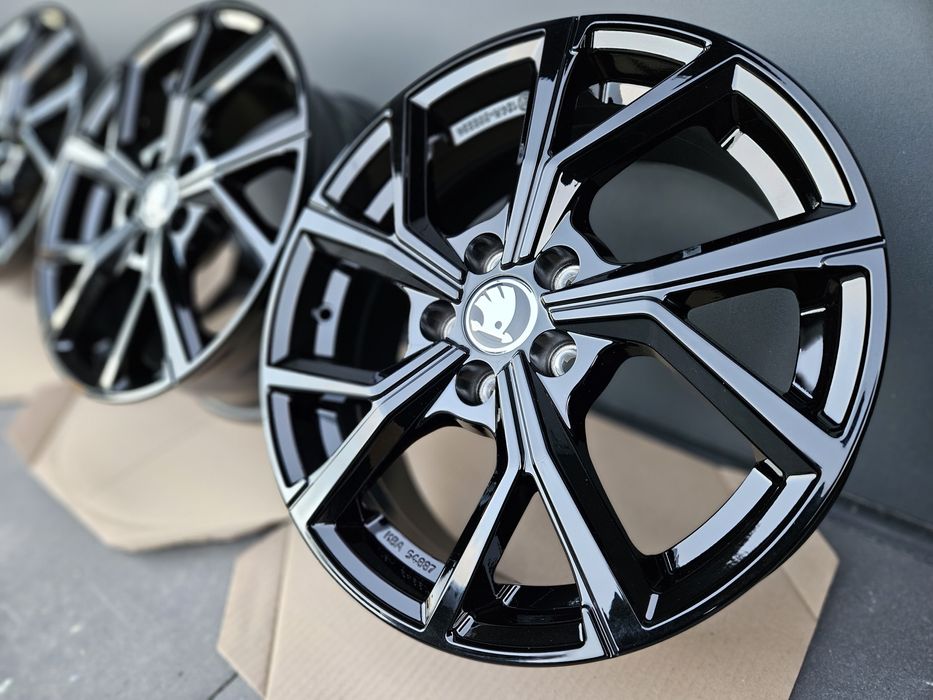 SKODA KAROQ 17 " Nowe 5x112 Octavia Scout Yeti Felgi Czarne Alufelgi
