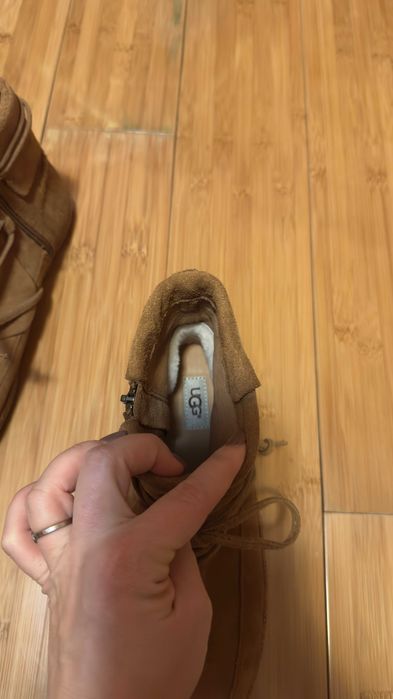 Демісезонні UGG нові! розмір 40,5