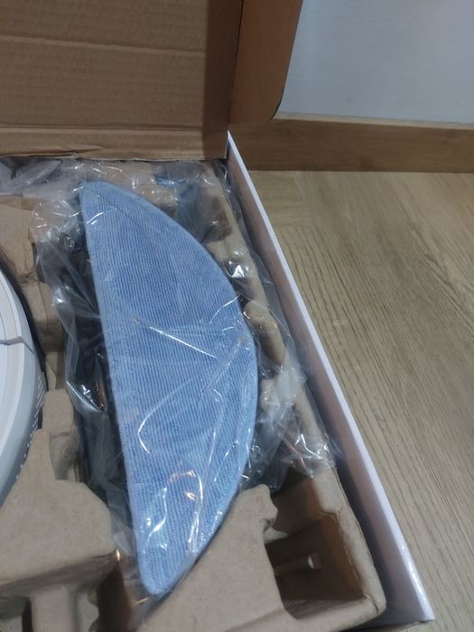 Robot sprzątający Senya SYCN-VC009 NOWY uszkodzony