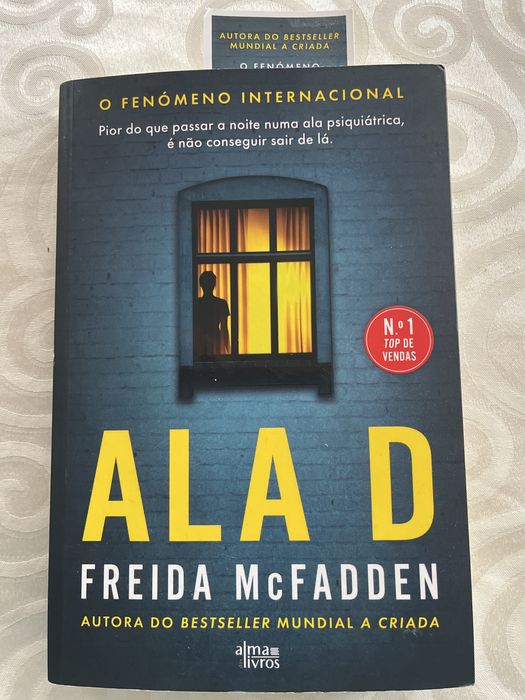 Livro - Ala D - Freida McFadden