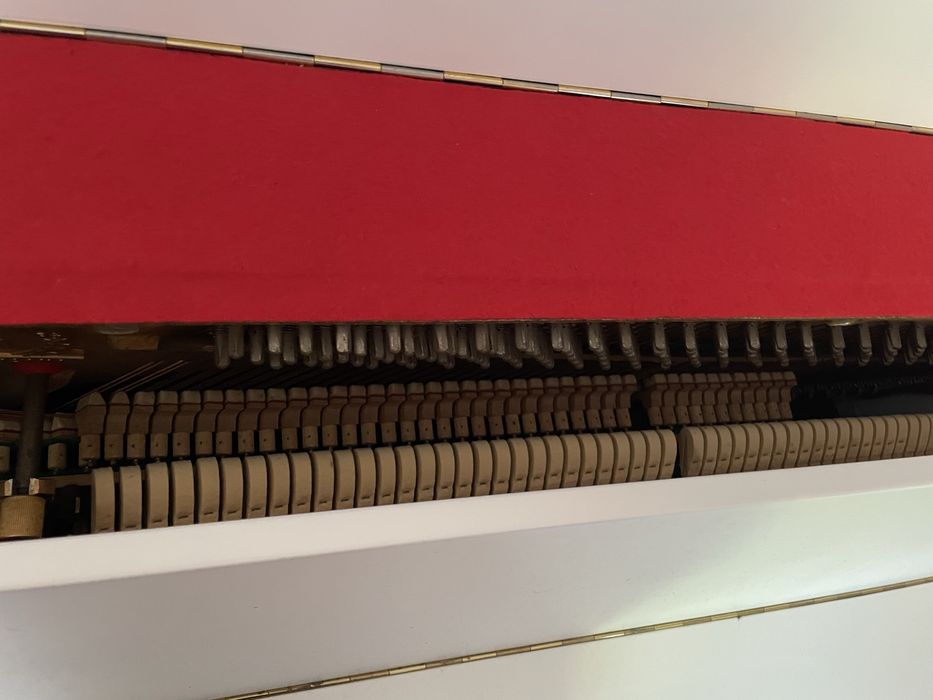 Białe pianino Zimmermann