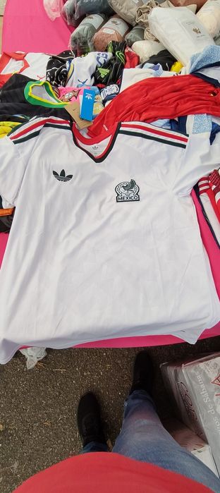 varios clubes e seleçoes