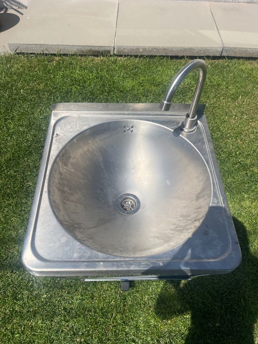 Lavatório Portátil em Inox para Eventos, Food Trucks e Feiras