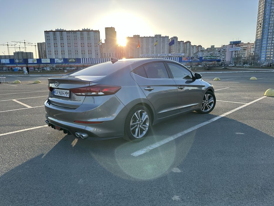 Hyundai Elantra 2016