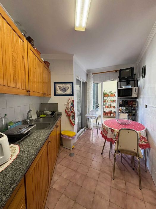 Apartamento T4 nas Madalenas com vista mar