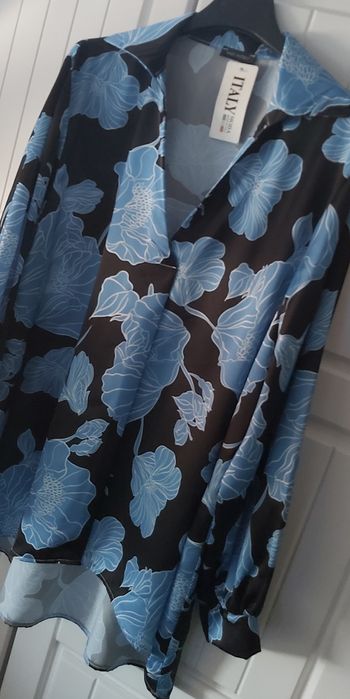 Camisa/camiseiro em tons de preto e azul