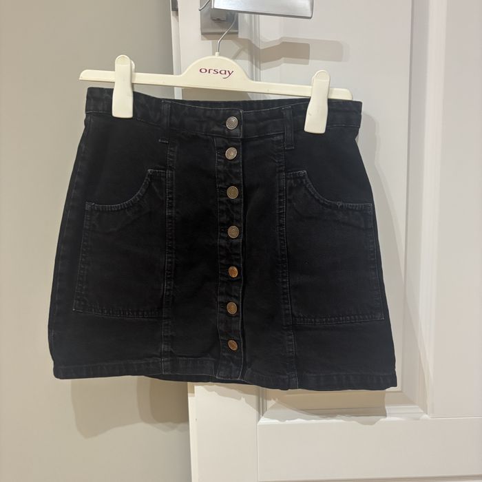 Czarna jeansowa spódniczka Stradivarius, rozmiar 38
