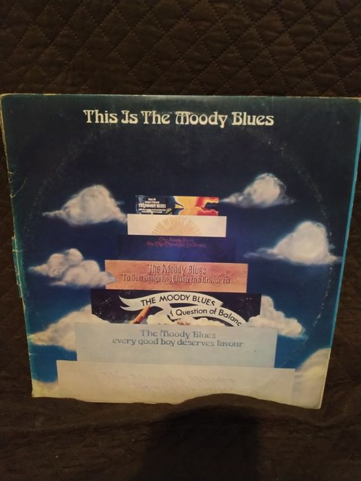 Discos vinil (Doors, Queen, I. Maiden, M. Blues, Supertramp, P. Floyd)