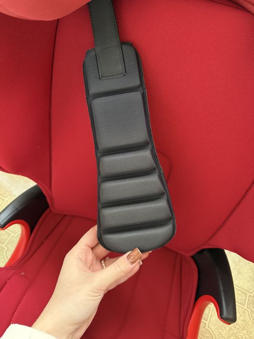 Автокресло Britax-Romer Kidfix XP Black Series Flame Red, автокрісло