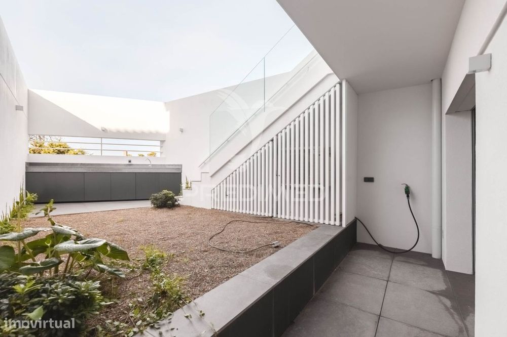 Apartamento T4 Vista de Mar na Praia das Maçãs, Sintra