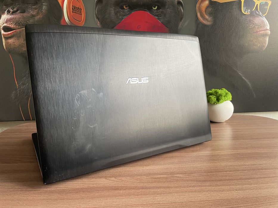 24.Ігровий Asus ROG /FullHD IPS/Core i7-6700HQ/RAM 8GB/SSD/Intel HD+GeForce GTX 1060 3GB
